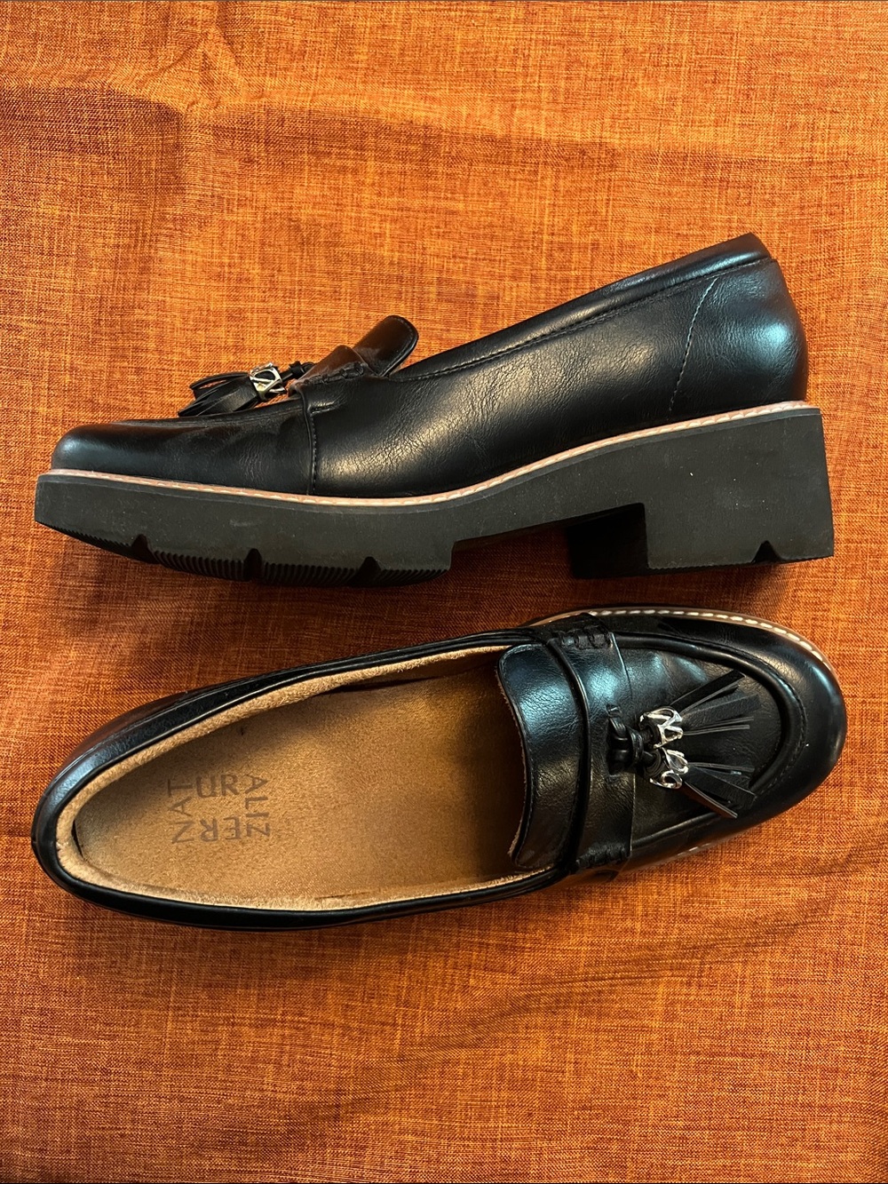 Naturalizer Black Leather Tassel Loafers for Women 9.5W